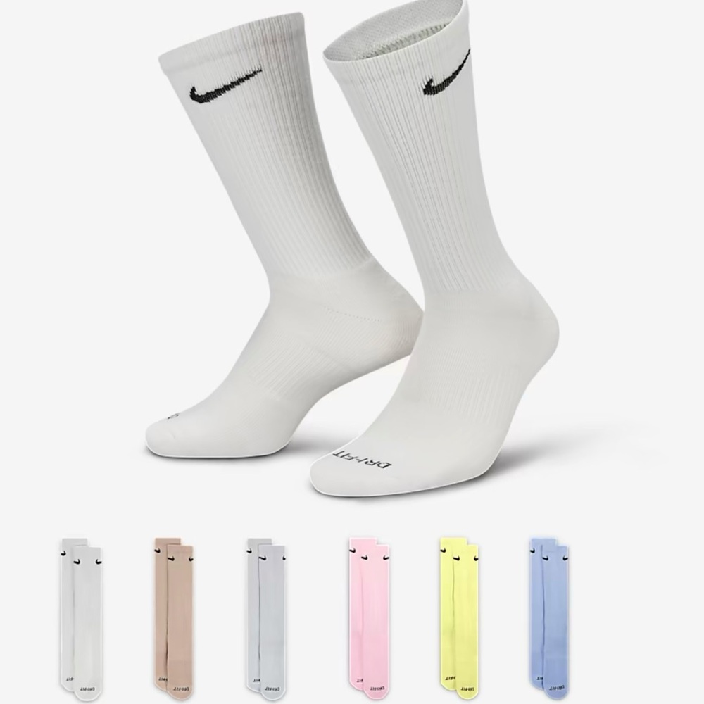 Nike Everyday Plus Cushioned
Training Crew Socks (6 Pairs)
Multi-Color
Size L - Picture 2 of 16